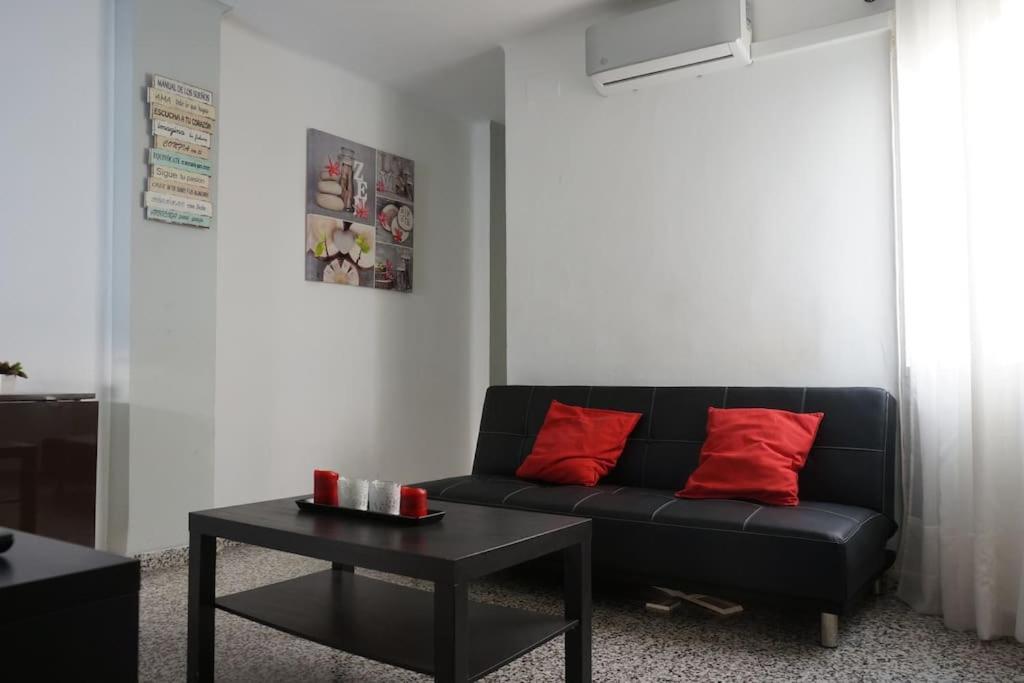Malaga Center Apartment Екстериор снимка